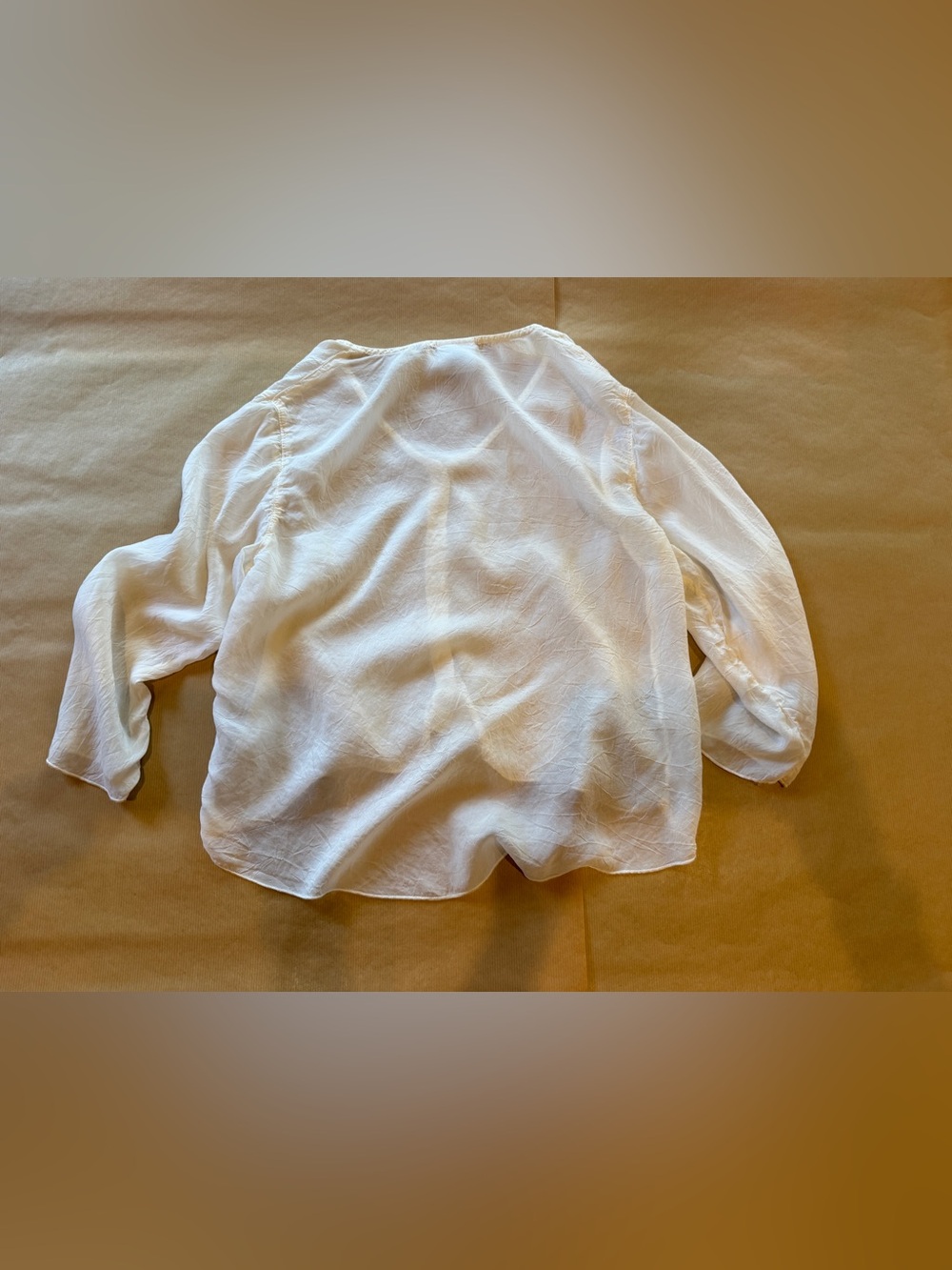 Women's Cream Button-Front High-Low Blouse - Picture 3 of 9